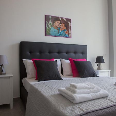 Vesuvius Luxury Suites เนเปิลส์ ภายนอก รูปภาพ
