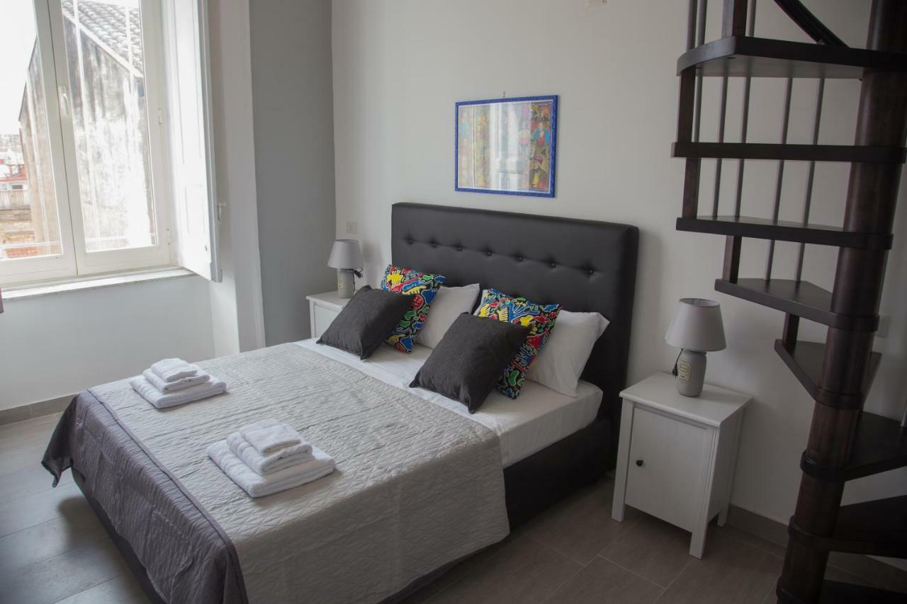 Vesuvius Luxury Suites เนเปิลส์ ภายนอก รูปภาพ