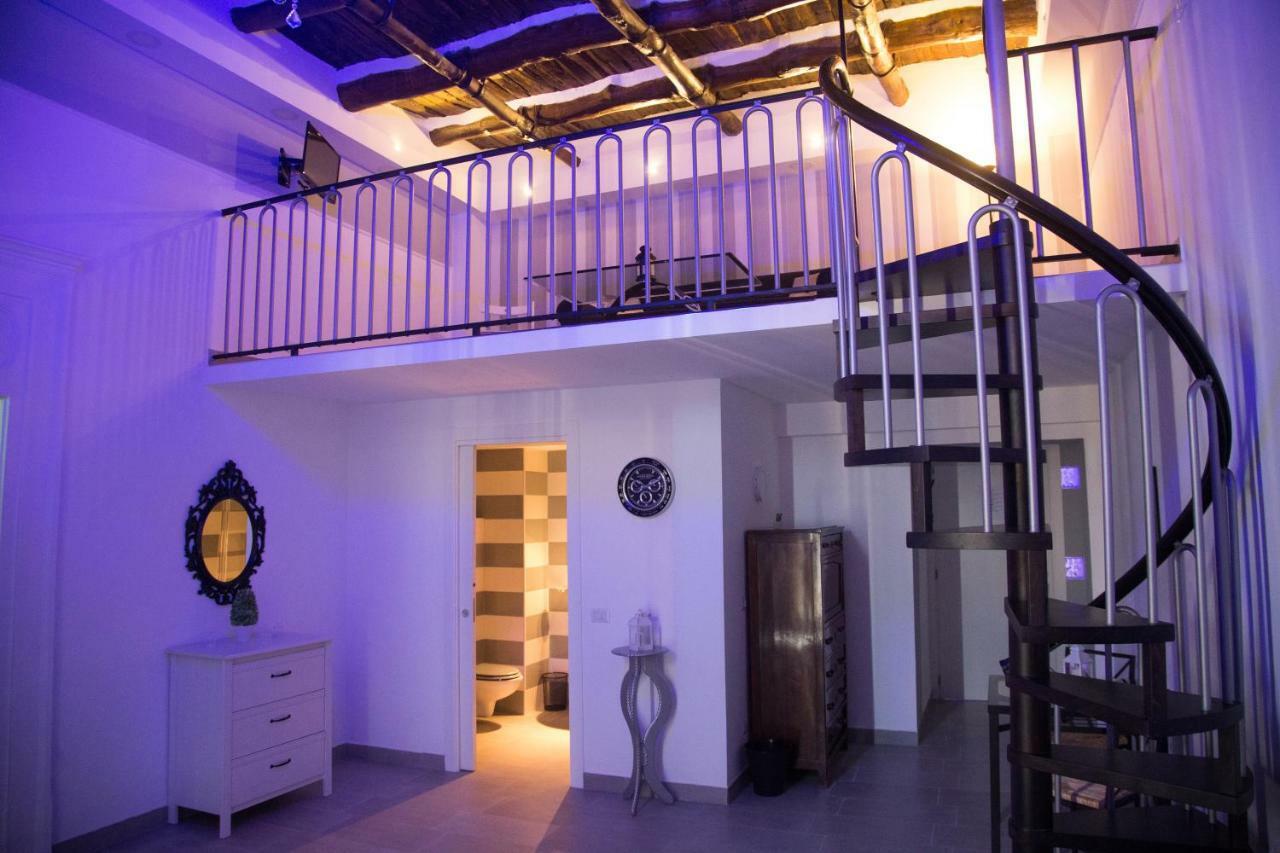 Vesuvius Luxury Suites เนเปิลส์ ภายนอก รูปภาพ