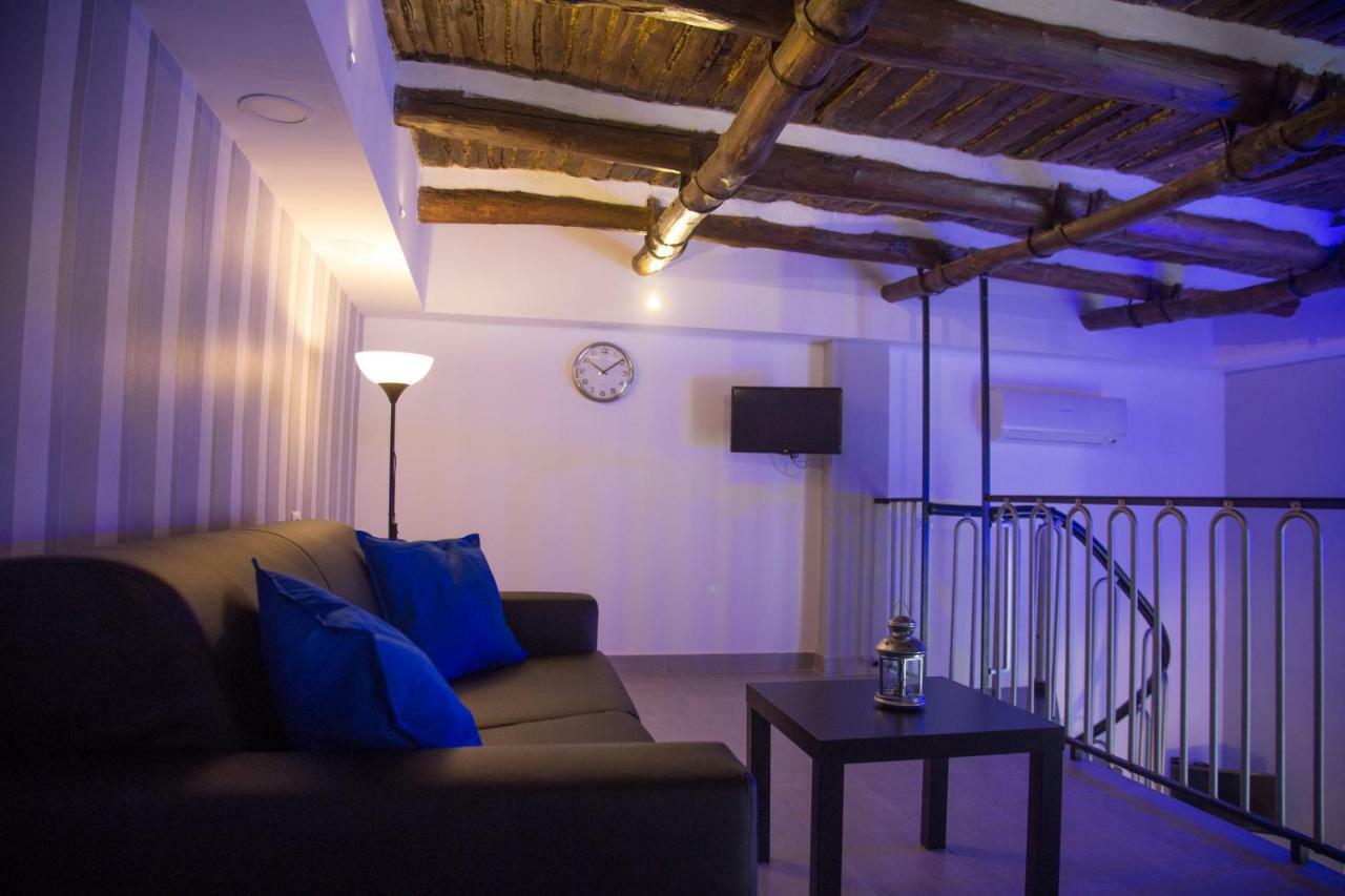 Vesuvius Luxury Suites เนเปิลส์ ภายนอก รูปภาพ