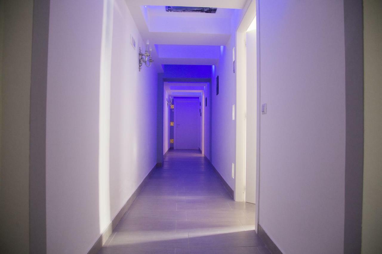 Vesuvius Luxury Suites เนเปิลส์ ภายนอก รูปภาพ
